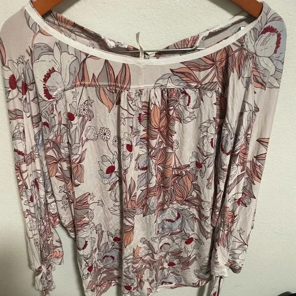 Free people floral long‎ sleeve blouse size Small